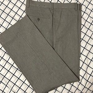 Men’s gray pinstripe Express dress pant